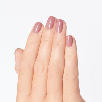 OPI Gel & Polish Duo:  HO01 Suzi Calls the Paparazzi